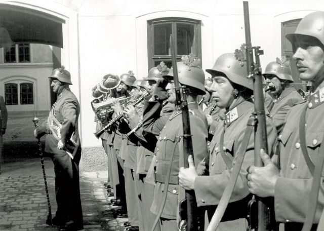 L'armée autrichienne après 1945 : Partie 1 la B-Gendarmerie.  B_gend11