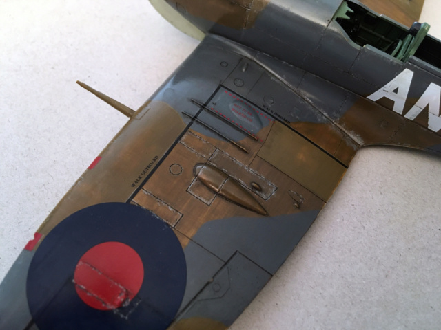 TAMIYA Spitfire MkVb Trop 1/48 Img_4120