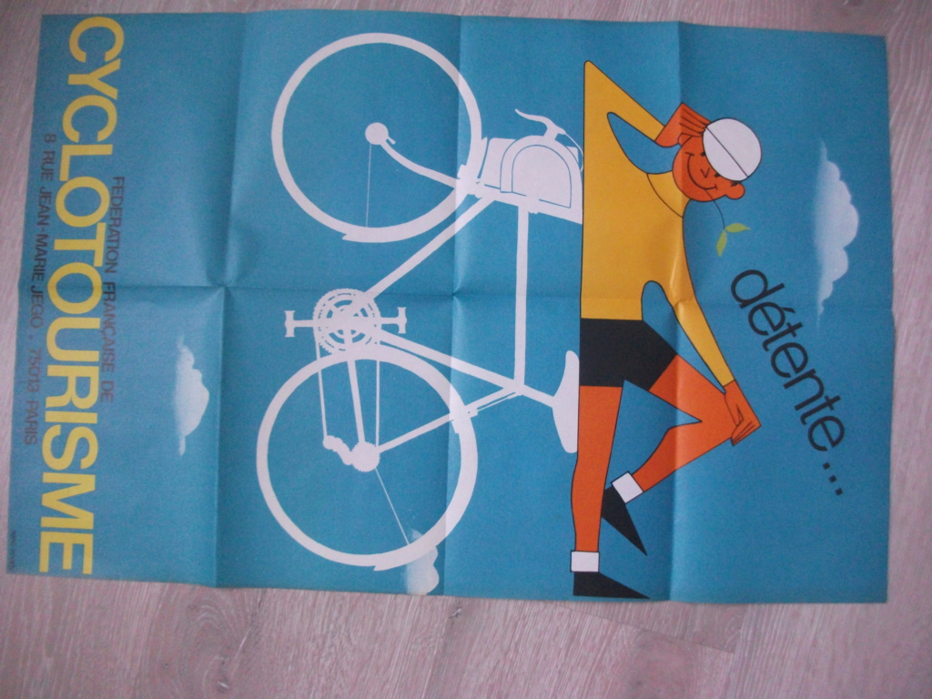 Affiche fédération française de cyclotourisme années 60-70 Dscf6219
