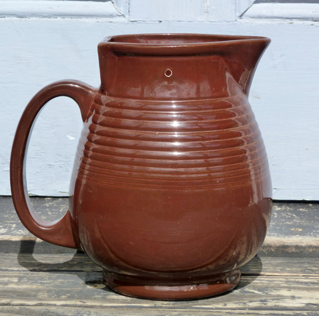 Brown Neeco jug for gallery P1390310
