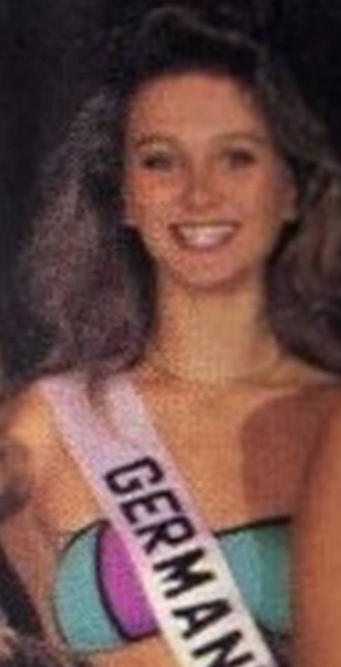 Miss Universe Germany 1990 - Christiane Stocker  14045510