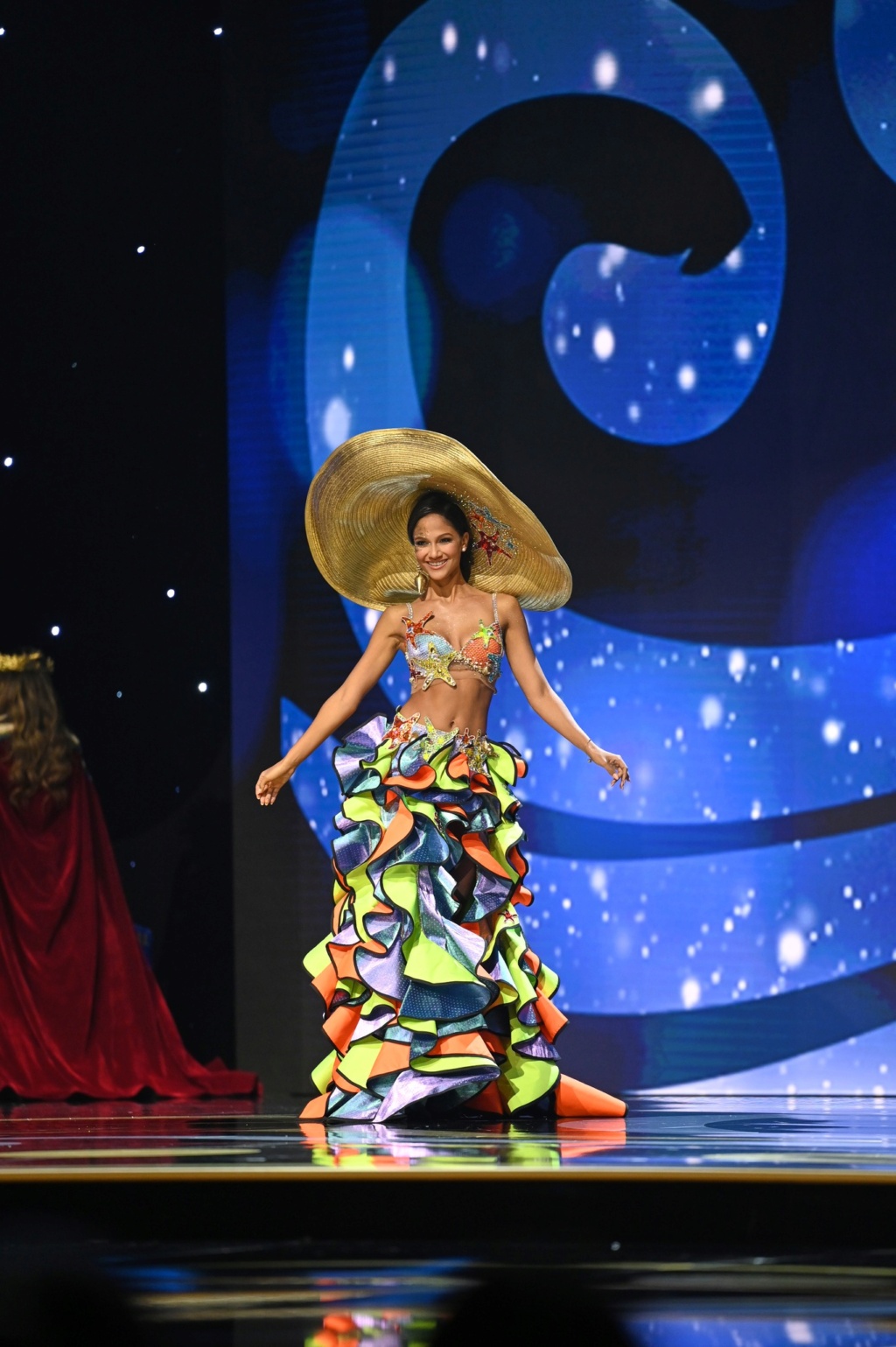  ♔ MISS UNIVERSE 2022 - NATIONAL COSTUME  ♔ - Page 2 32522811