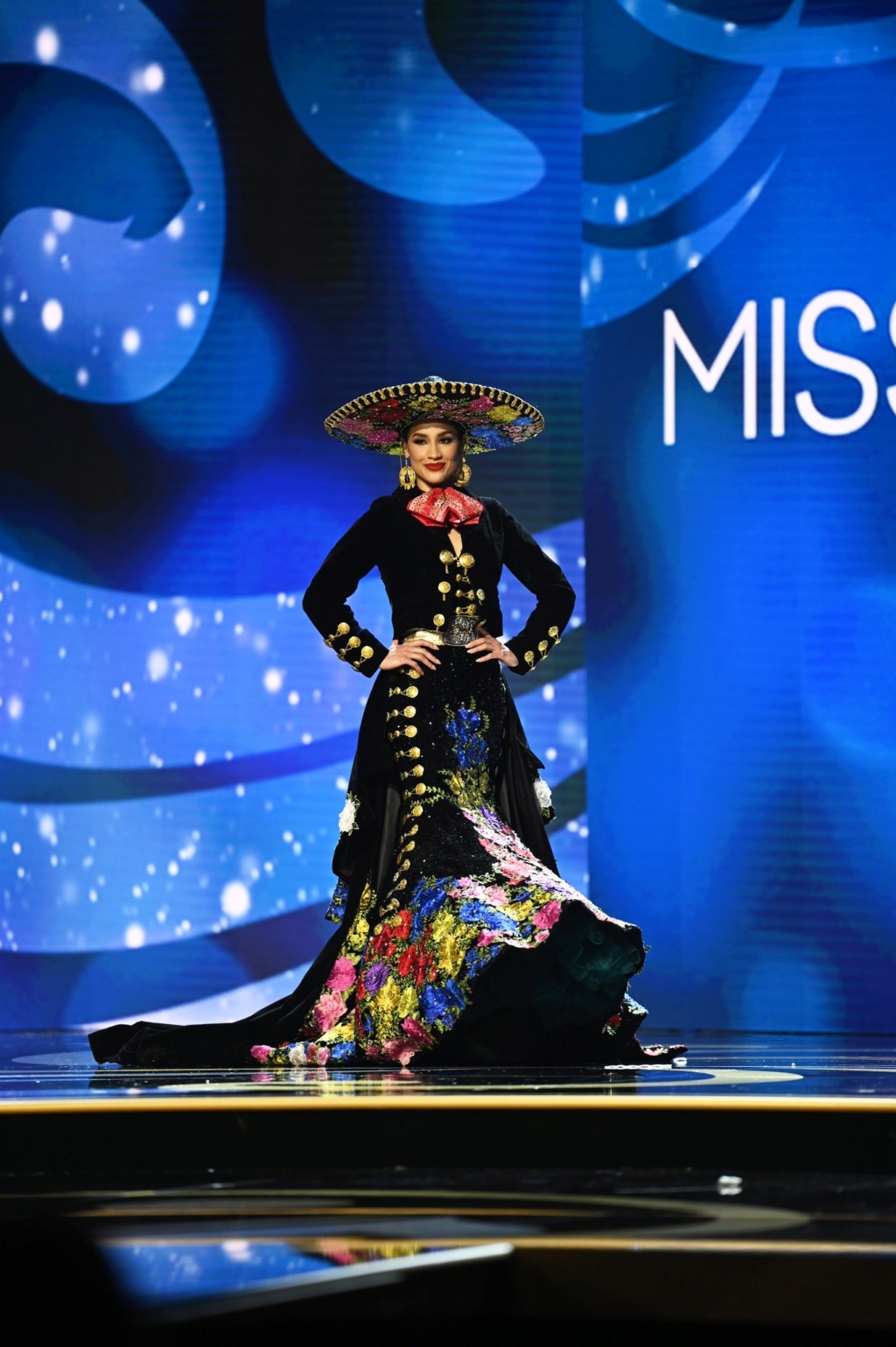  ♔ MISS UNIVERSE 2022 - NATIONAL COSTUME  ♔ - Page 2 32539810