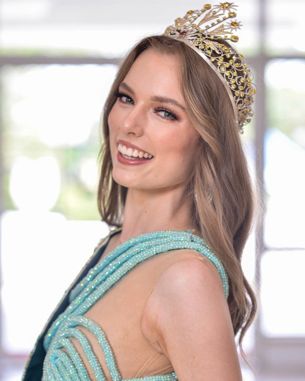 Sheridan Mortlock (AUSTRALIA 2022) - Miss Earth Air 2022 32928311