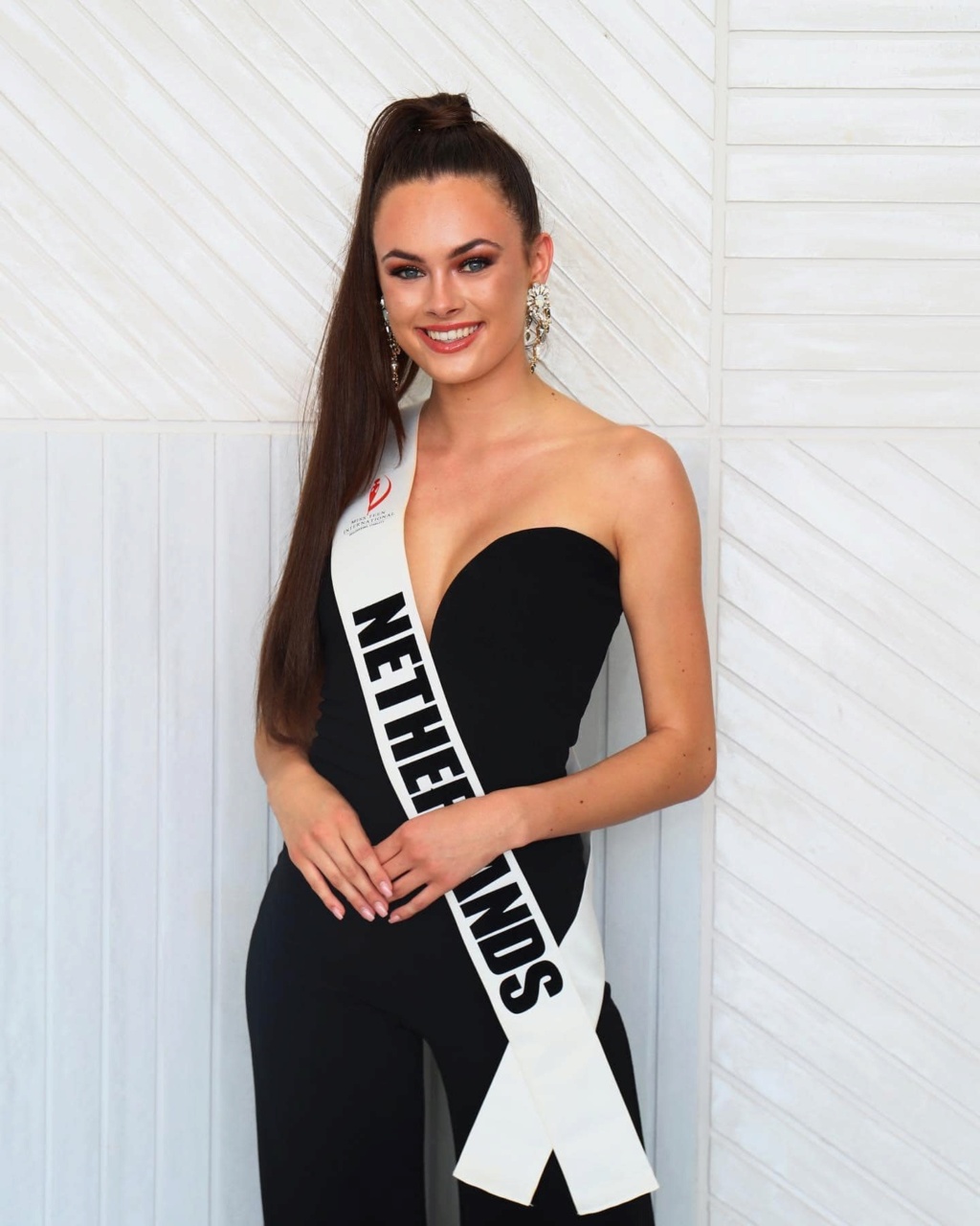 Miss Teen International 2023 -  Bàrbara Pàrraga of Venezuela 35546410