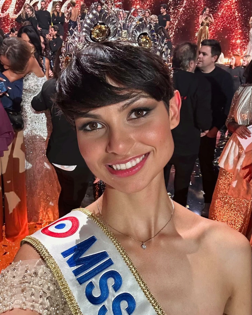 Miss France 2024: Eve Gilles Bone2403