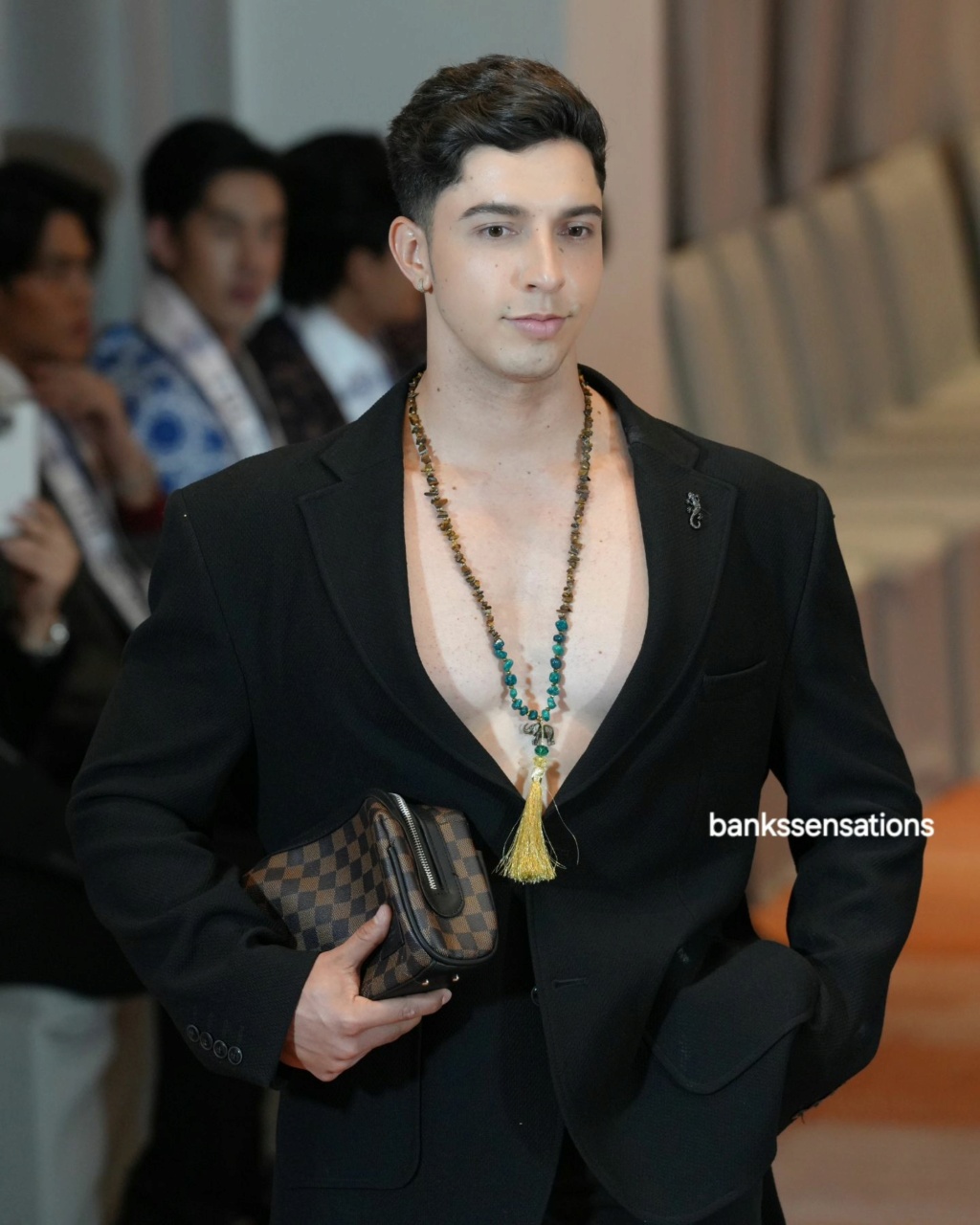 22nd MANHUNT INTERNATIONAL winner is Thailand  - Page 6 Ins13860