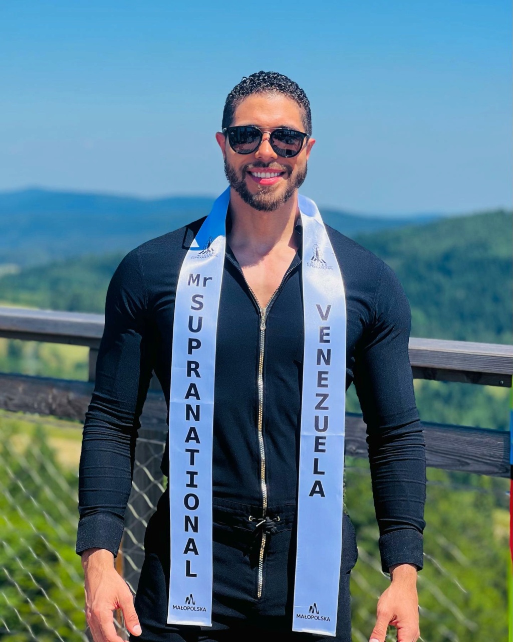 Mister Supranational 2023 - Winner is Spain - Page 5 Ins19120