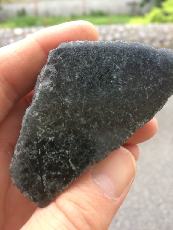 roche noire à identifier Img_0312