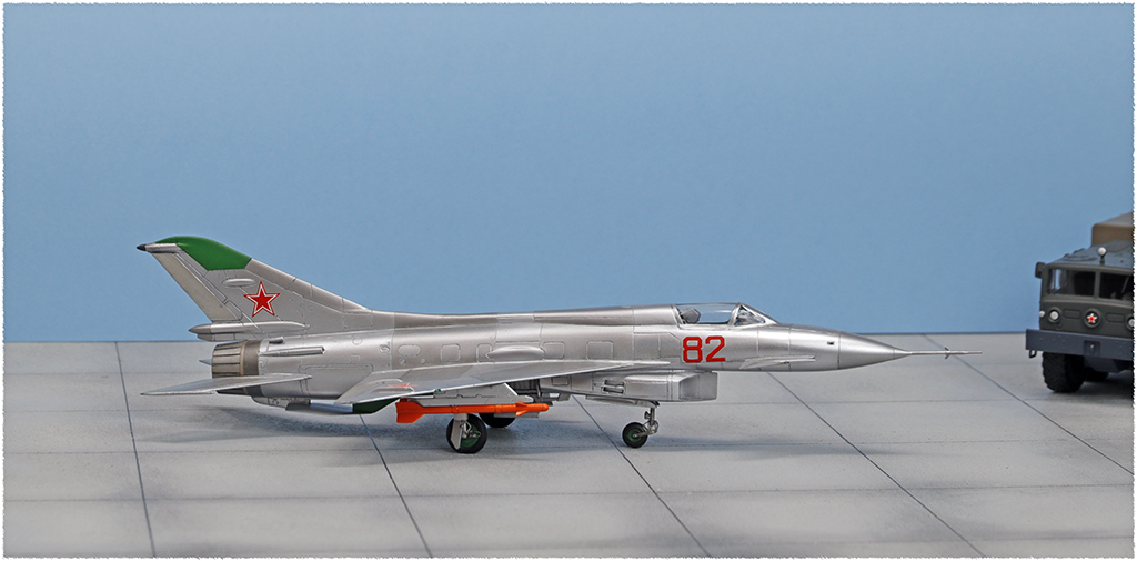 Mikoyan-Gourevitch MiG Ye-8 (1/72 - ArtModel) _mg_2410