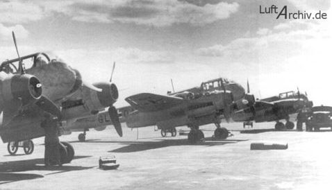  *1/72  Arado Ar.240 C-02 - Prototype chasseur de nuit  Revell  Ar240110