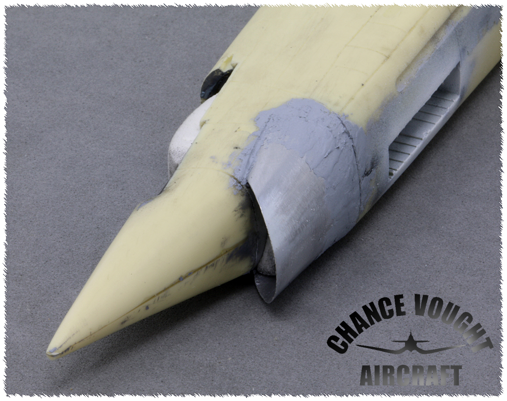 [base Italeri] 1/72 - Projet North American XB-70 Valkyrie, vol N°3/12 octobre 1964, atterrissage d'urgence  - Page 4 Img_3515