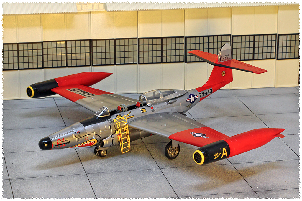 Northrop F-89D "Scorpion" (1:72 - Academy) Img_7912