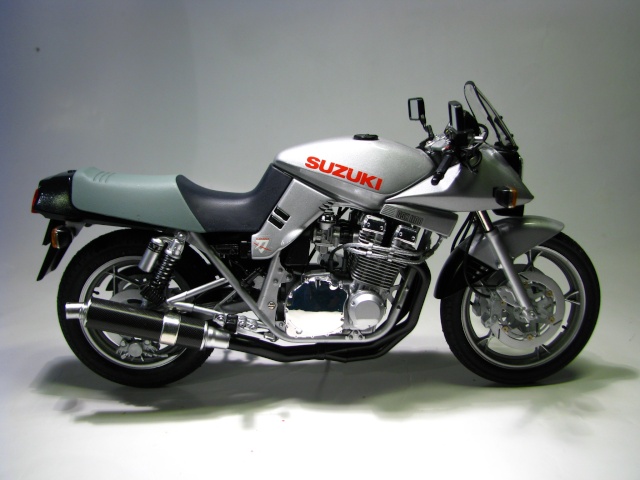  [Tamiya] Suzuki GSX1100 S ‘Katana’   Nsr_0321