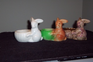 Crown Lynn/Ambrico Rabbits with Basket 34_00911