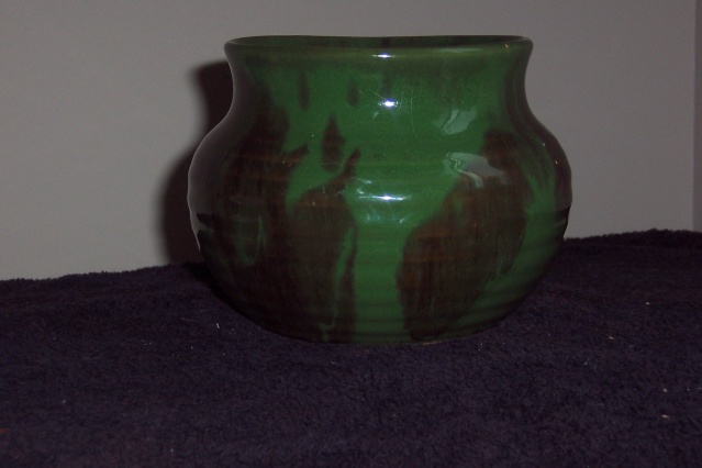 Crown Lynn Vase Number 22 76_00310