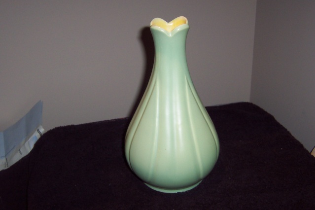 Crown Lynn "Onion" Vase 81_00510