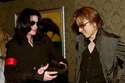 Adieu Michael Jackson - Page 4 L_75bf11
