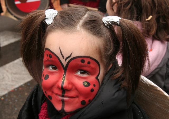 une participante parmi tant d'autre au carnaval de Millau 20090320