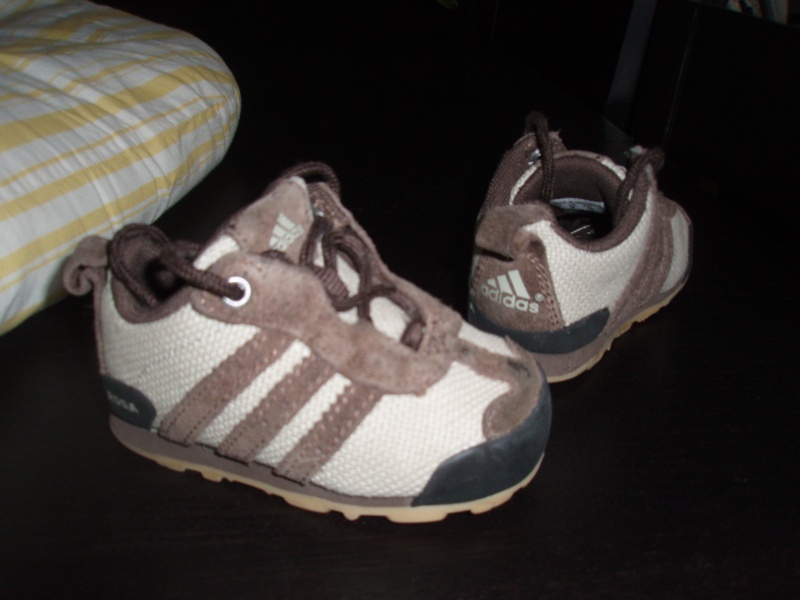 Vetements enfant garcon, chaussures Pc120011