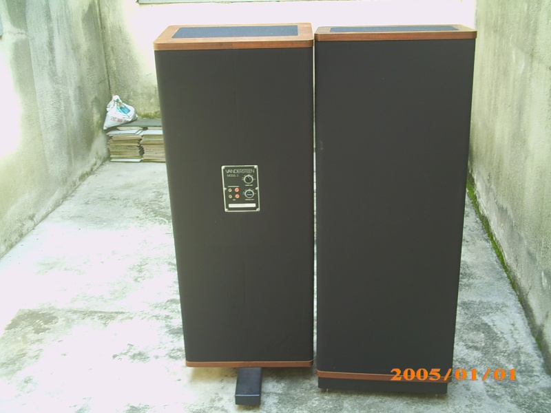 Vandersteen Model 2 speakers (Used) SOLD