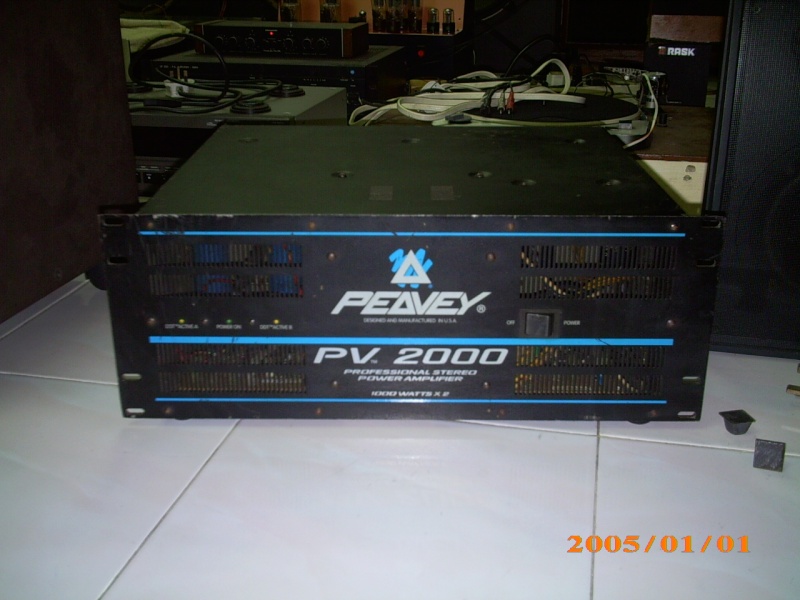 Peavey PV 2000 professional stereo power amp (Used)SOLD Img_0228
