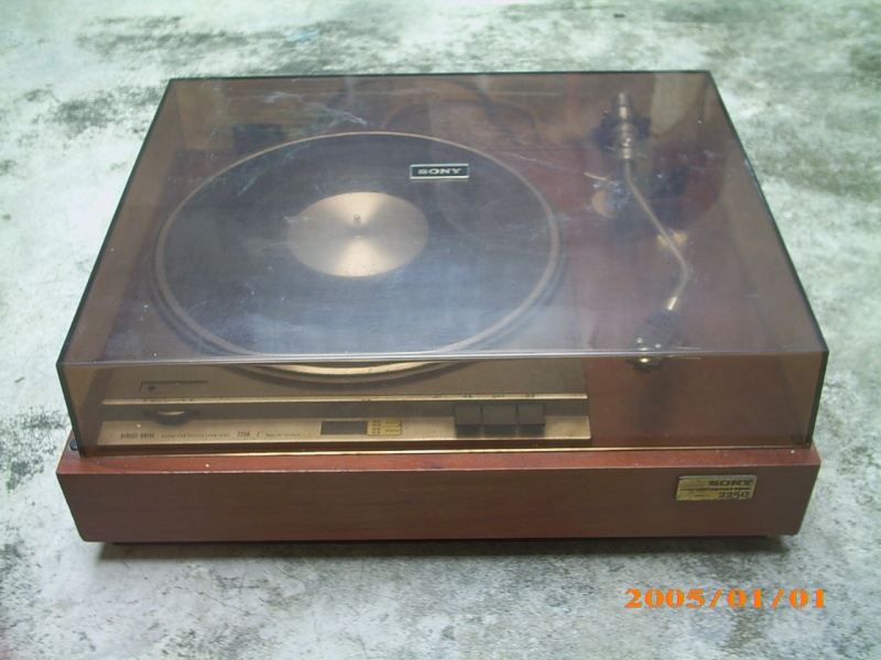 Sony TTS-2250 turntable (Used)SOLD Img_0513