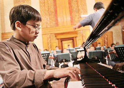 Tài năng piano gốc Việt 13 tuổi Trung110
