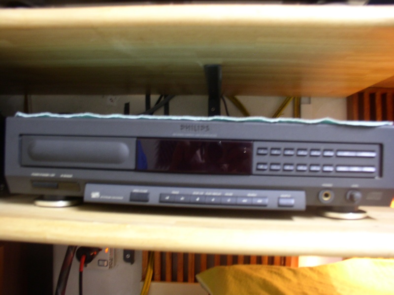Philips CD920 CD player (Used) P1010017