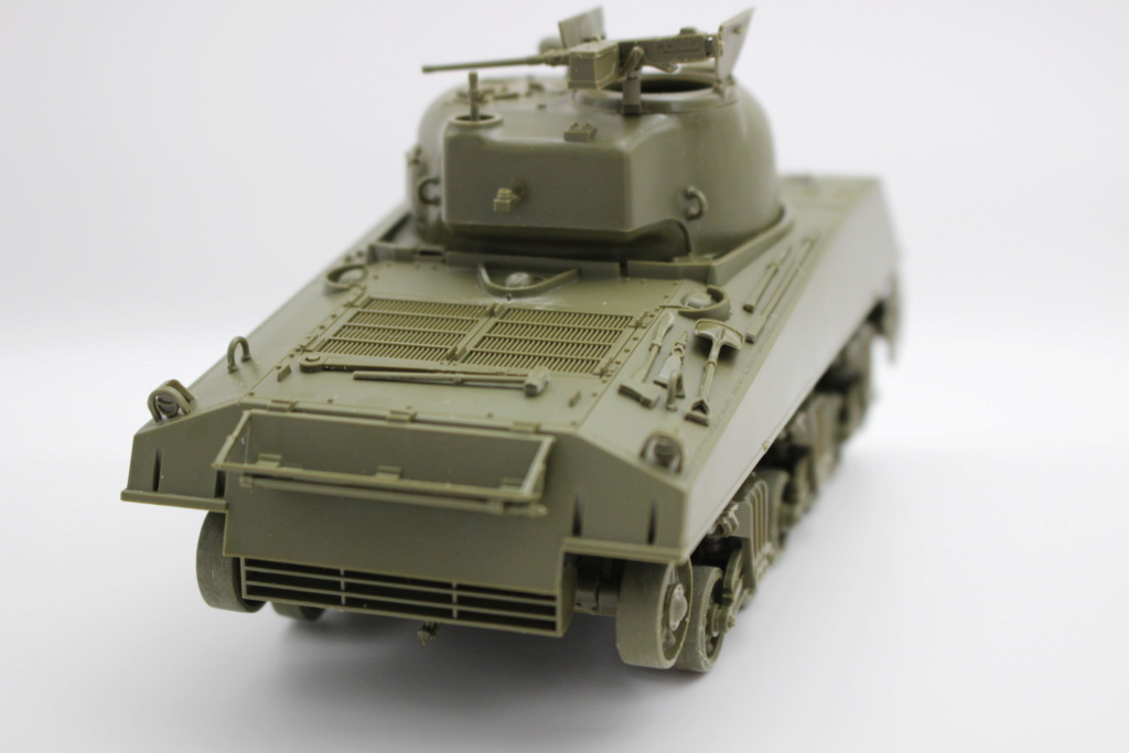 sherman m4a3 1/35 Img_8233