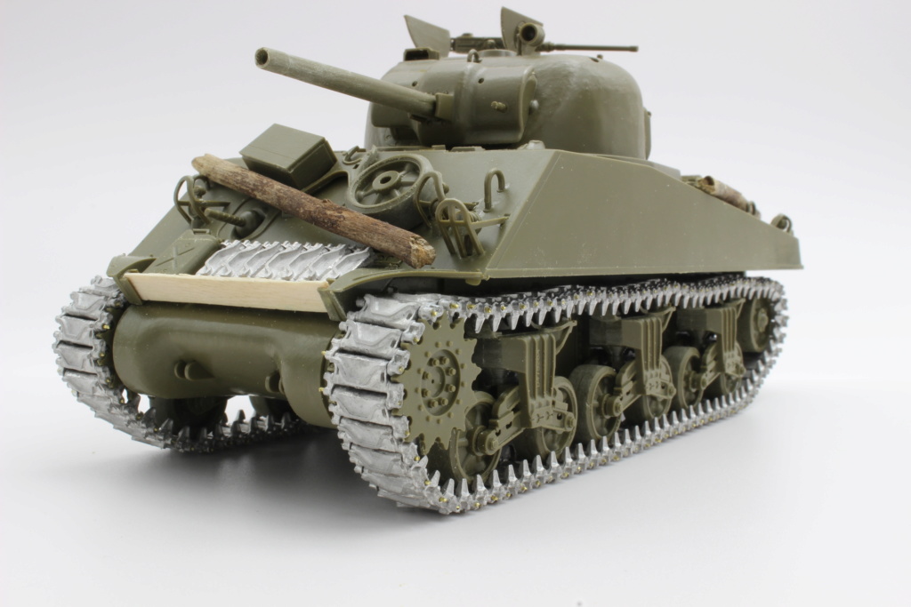 sherman m4a3 1/35 Img_8238