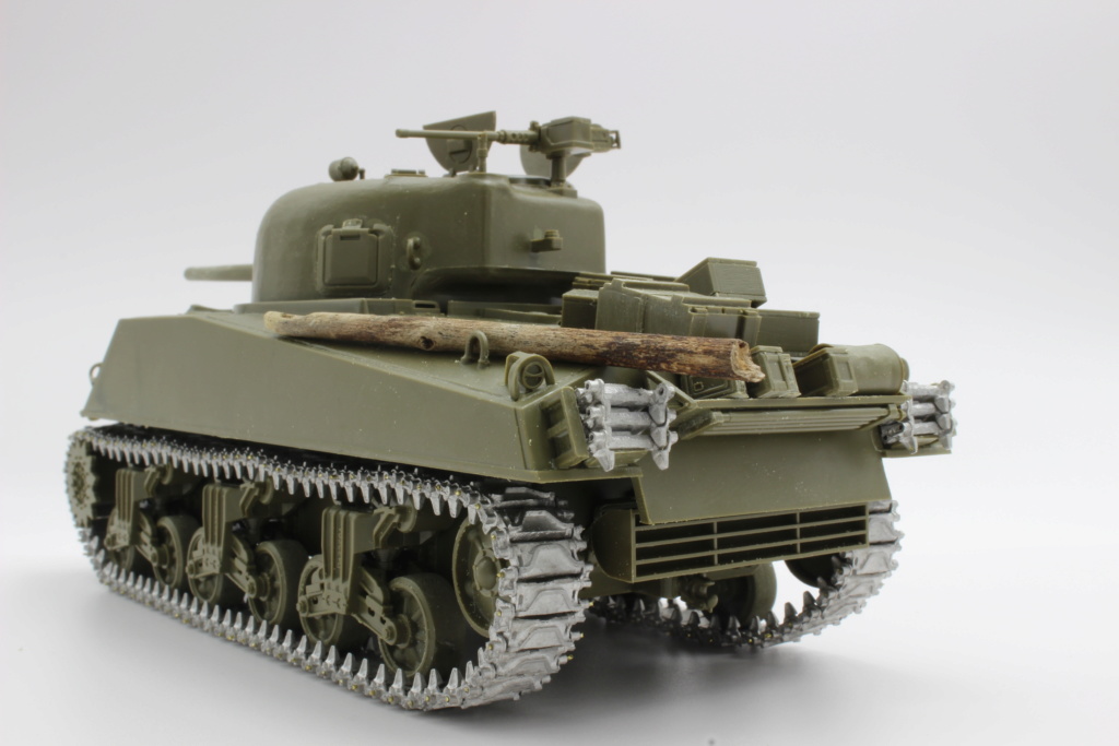 sherman m4a3 1/35 Img_8239