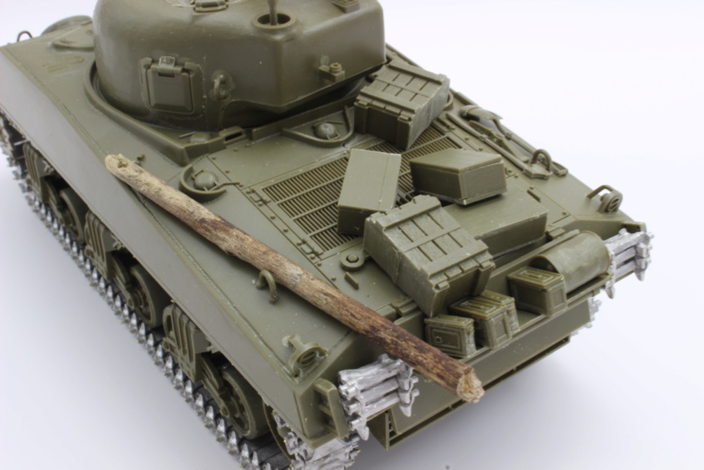 sherman m4a3 1/35 Img_8240