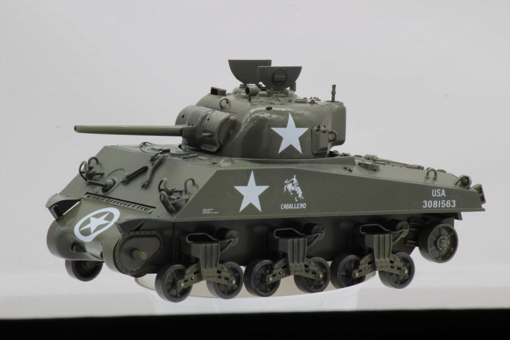 sherman m4a3 1/35 - Page 2 Img_8331