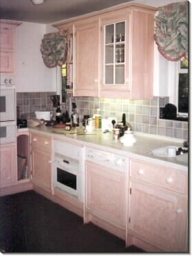 صور اثـــــاث منزل  باللون الــوردى  على حنين توب Pink_f10