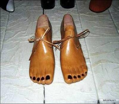 special shoes.. Kasut310