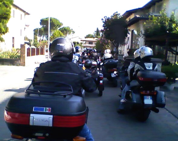 (11-15 agosto)motor.intern.PETRIGNANO di Assisi (fatto: qualche foto) 09081212