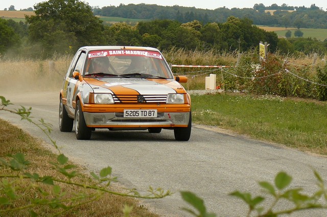 Rallye de St Sornin Leulac - 4 et 5 Juillet 2009 - Page 4 P1080513