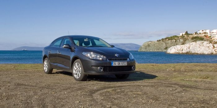 2009 - [Renault] Fluence [L38] - Page 16 711