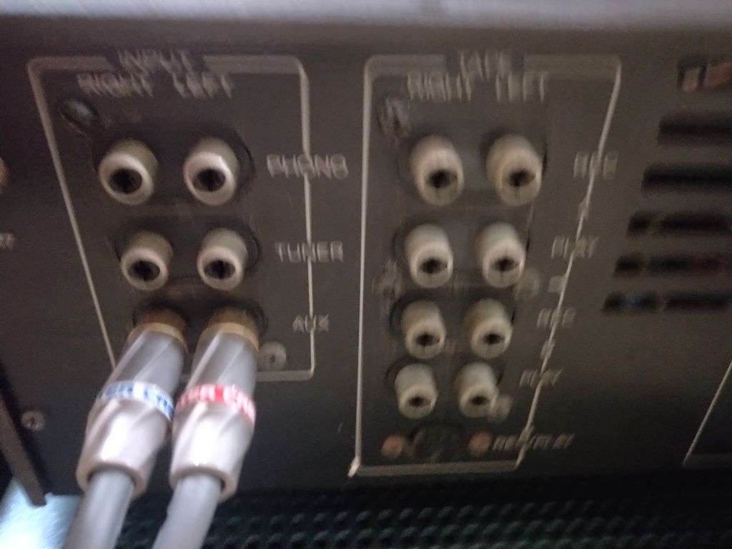 Kenwood KA-405 Stereo Integrated Amplifier (Sold) 511