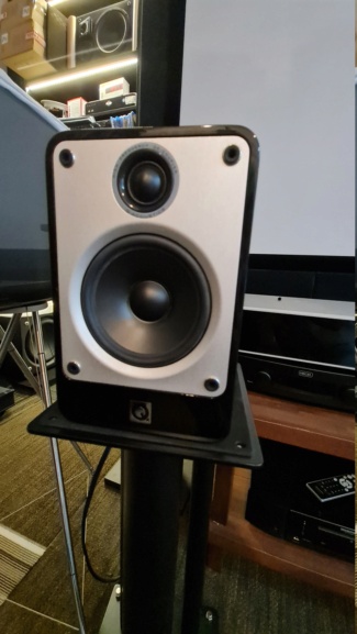 QAcoustic Concept 20 Gelcore-cabinet speakers 20220213