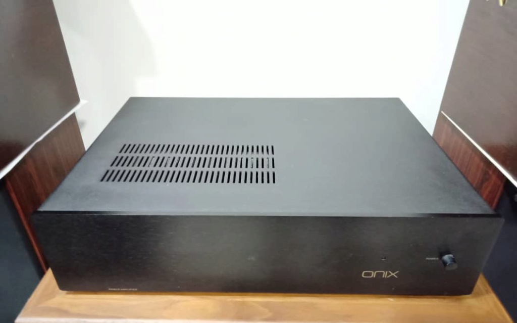 Onix OA1200 Power Amplifier - Made In England A112