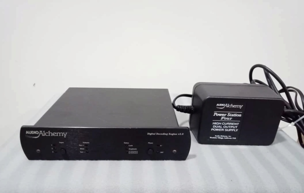 Audio Alchemy DDE v3.0 HDCD DAC with Power Station 4 A115