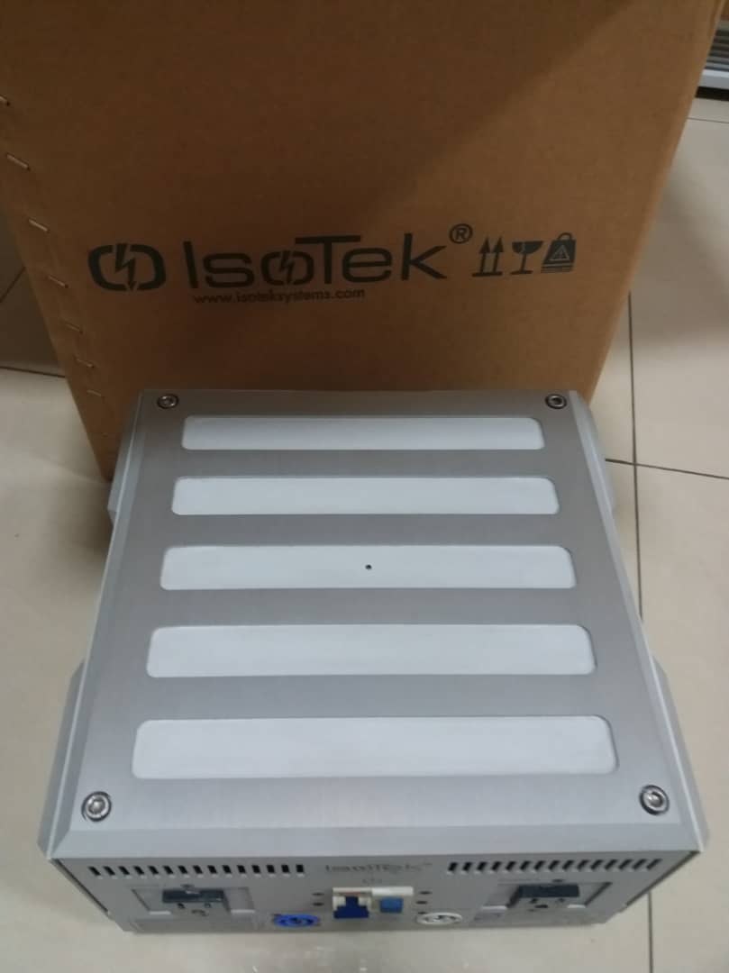 Isotek Titan Power Conditioner (High Current) A417