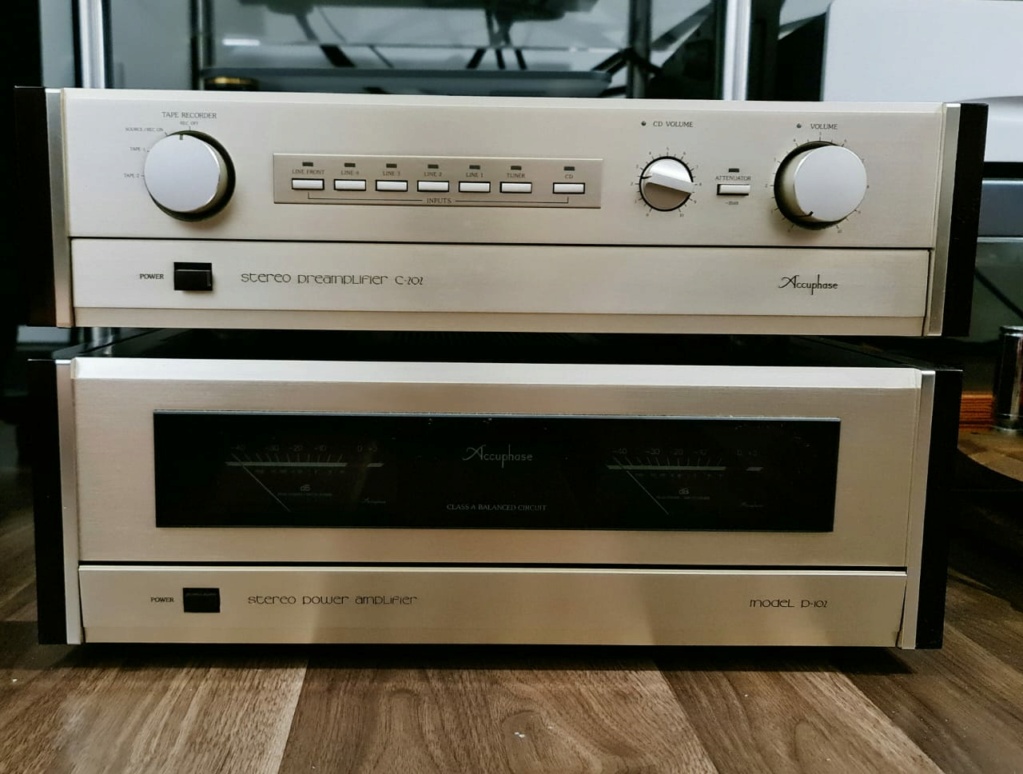 Accuphase C 202 Stereo Preamplifier (240V) and Accuphase P-102 Class A Power Amplifier (240V) Accuph22