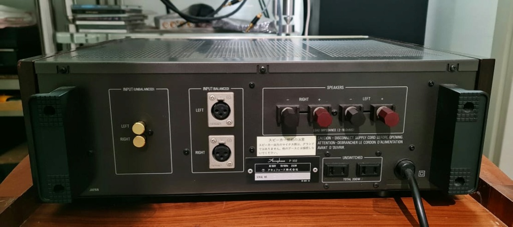 Accuphase C 202 Stereo Preamplifier (240V) and Accuphase P-102 Class A Power Amplifier (240V) Accuph34