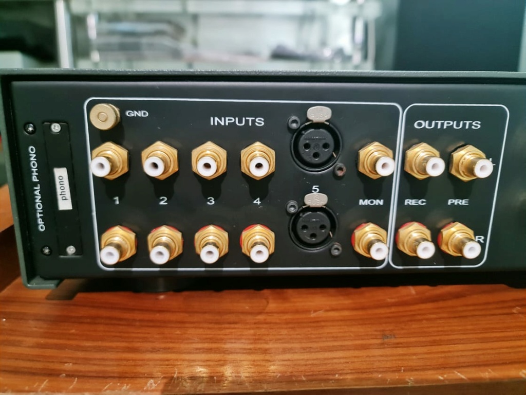 Audia Flight Three S Integrated Amplifier (Made In Italy) Audiaf32
