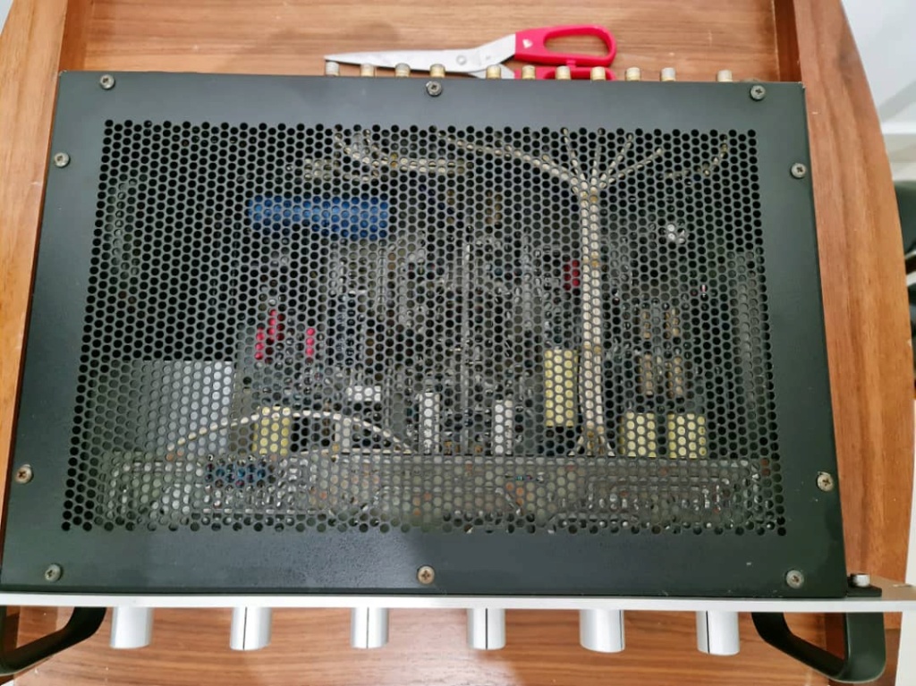 Audio Research Sp14 Preamplifier With Tube Phono Input Audio Research Sp14 Preamplifier With Tube Phono Input