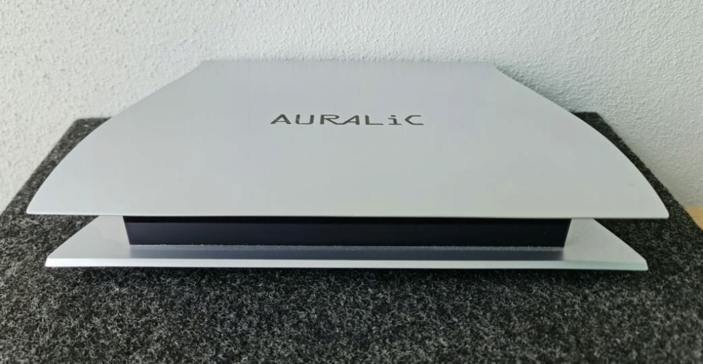 Auralic ARIES HI-Res Network Music Streamer/Bridge Aurali11