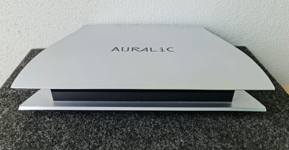 Auralic ARIES HI-Res Network Music Streamer/Bridge Aurali24